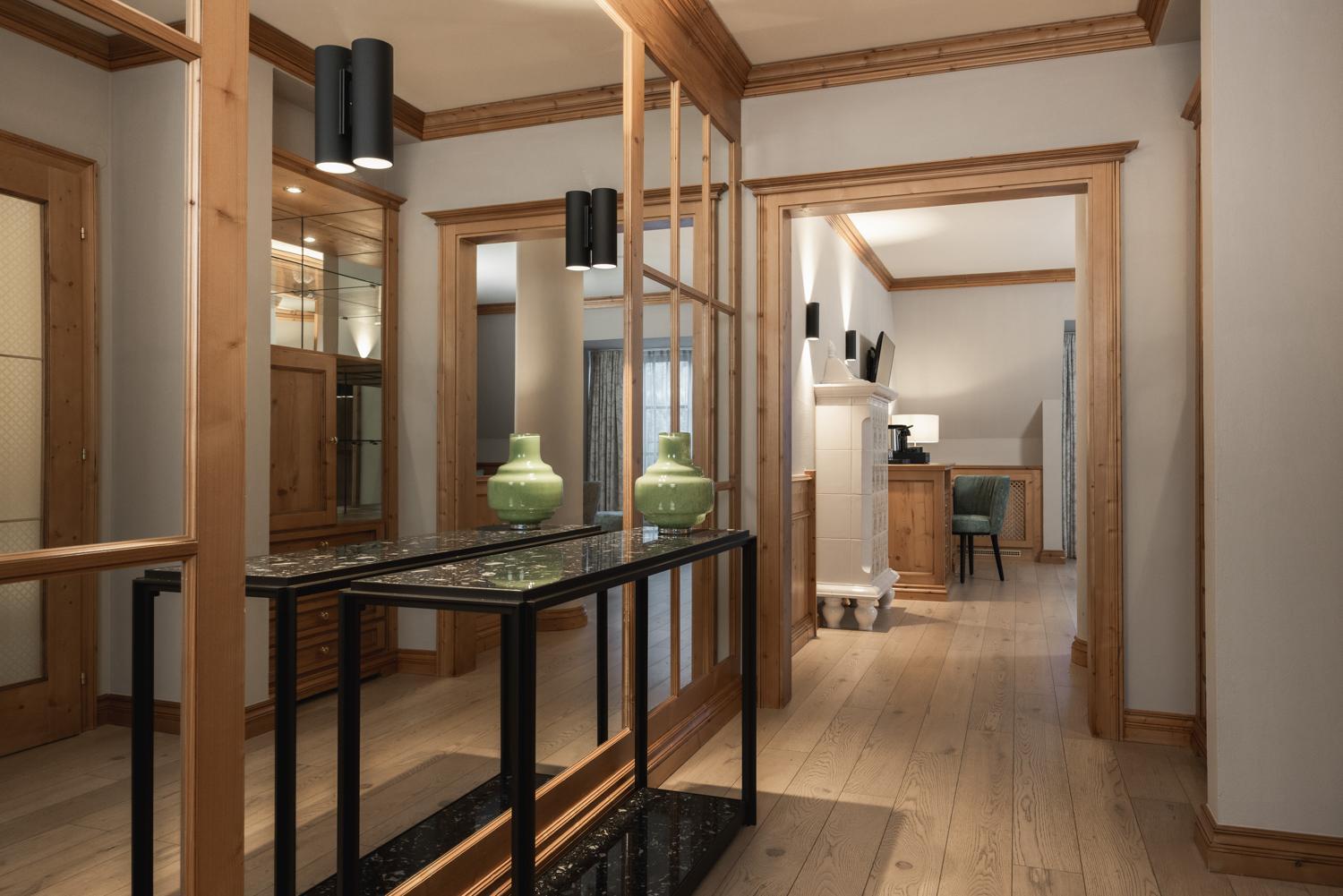 Schlosshotel Фис Екстериор снимка
