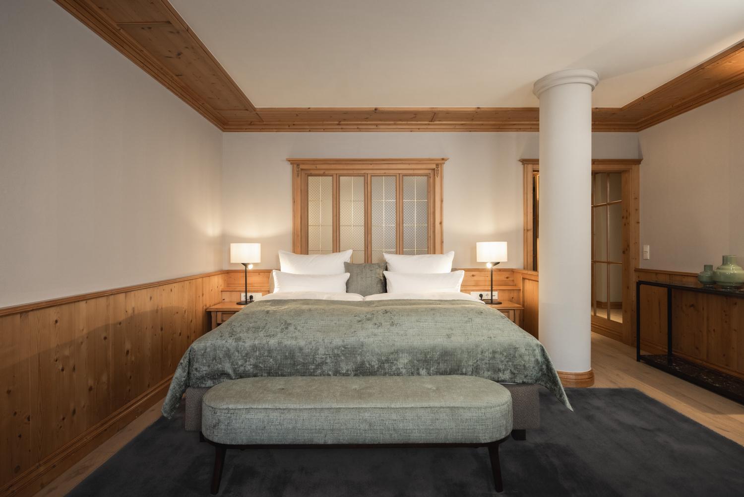 Schlosshotel Фис Екстериор снимка