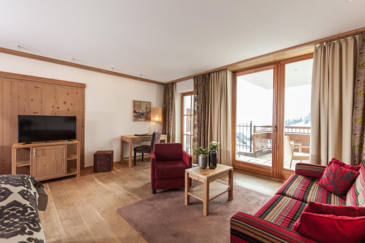 Schlosshotel Фис Екстериор снимка
